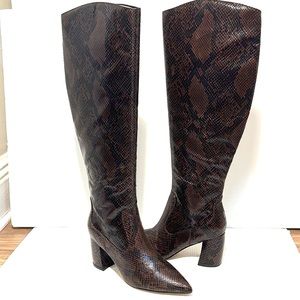MARC FISHER RETIE2 Snake Print Embossed Pointy Toe Iner Zip Tall Heel Boots 6.5M